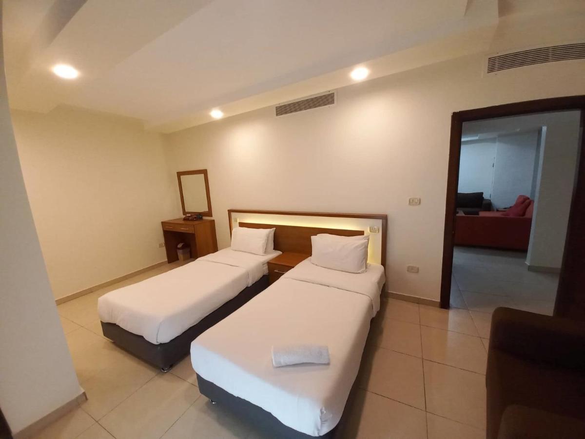 Lujain Hotel فندق النور واللجين Amán Exterior foto
